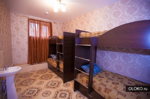 Барнаульский хостел с общей кухней для удобства гостей. 